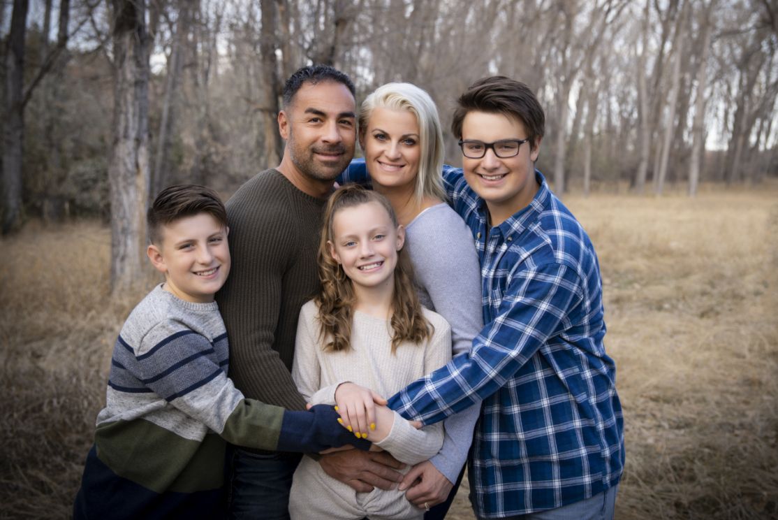 Lifestyle Portrait of a Five Person Family Outdoors Stock Photo by  ©joshuarainey 134644962